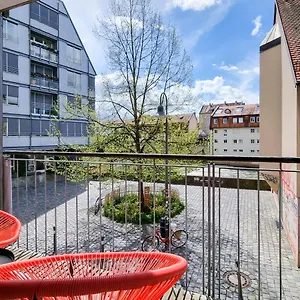 neueroffnung-10-minuten-in-die-altstadt-mit-balkon-und.nuremberg-hotels.org/